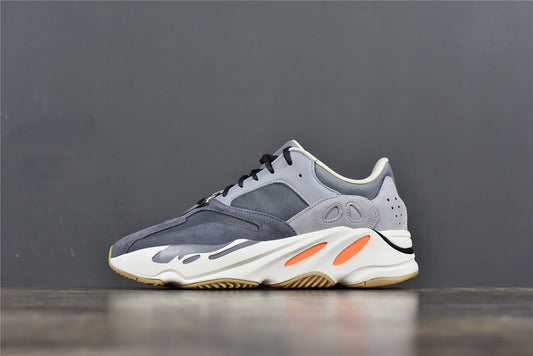 YBoost 700 'Magnet'