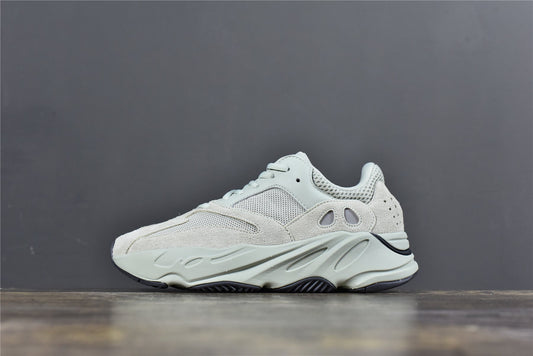 YBoost 700 'Salt'