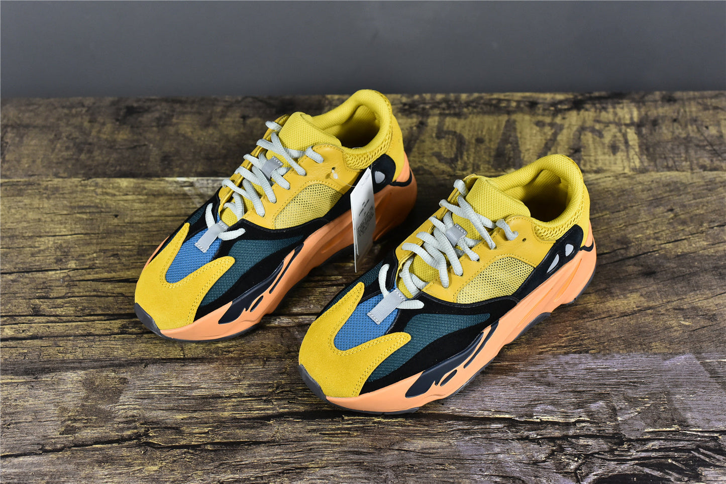 YBoost 700 'Sun'