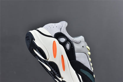 YBoost 700 'Wave Runner'