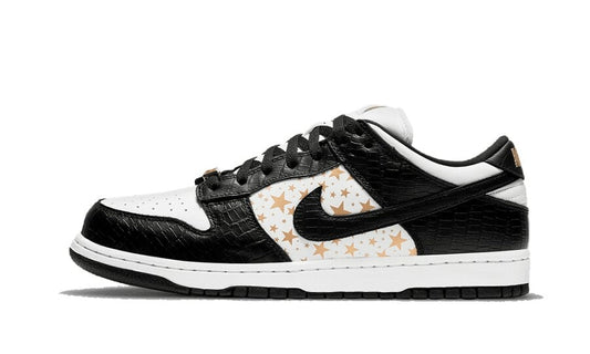 SB Dunk Low 'SUPREME' Black